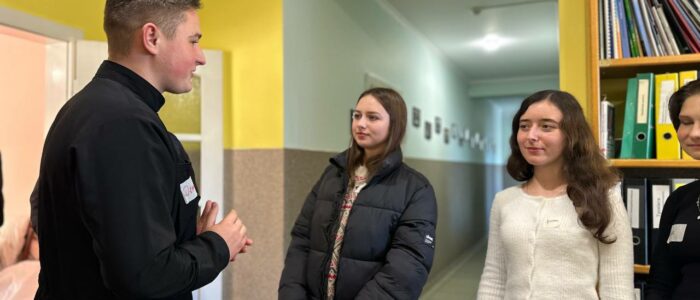 -5350309429020582298_121