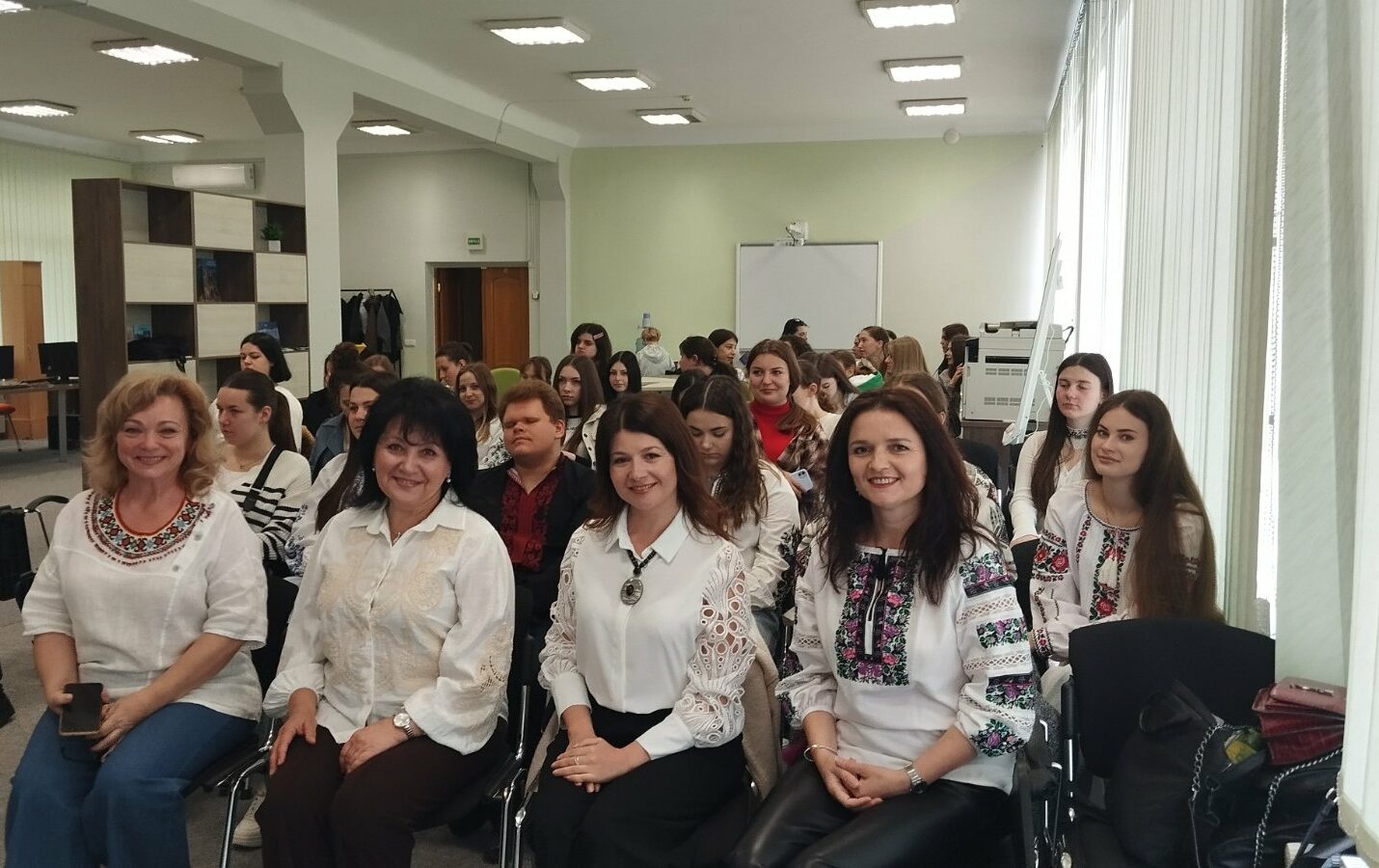 зображення_viber_2025-05-15_21-21-37-149