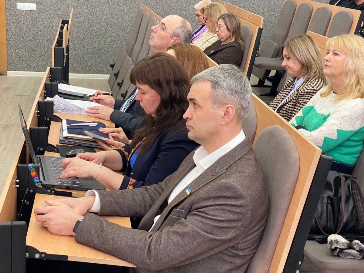 photo_5256036803842612383_y